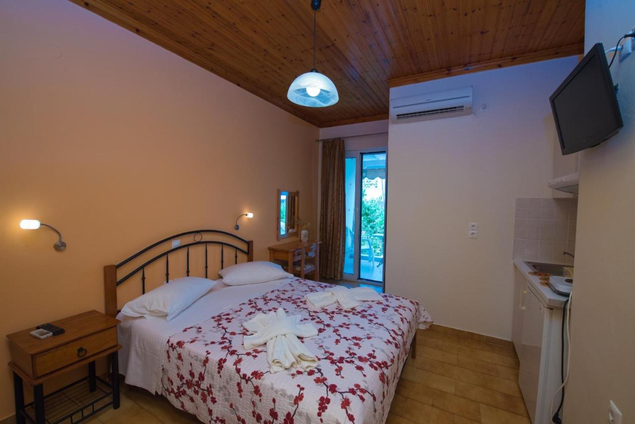 Villa Ferendinoy - Ferendinoy Dionisia Νυδρί Εξωτερικό φωτογραφία