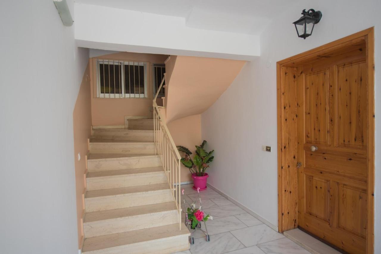 Villa Ferendinoy - Ferendinoy Dionisia Νυδρί Εξωτερικό φωτογραφία